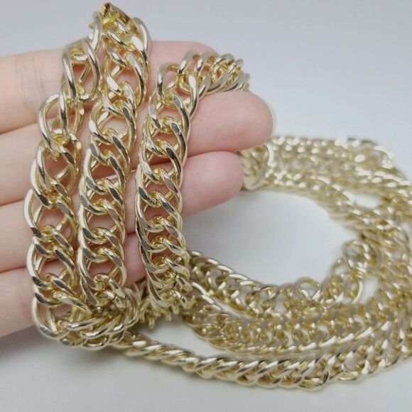 Vintage Long Chunky Gold Tone Chain Necklace, Layered, Lightweight, Estate - Picture 2 of 4